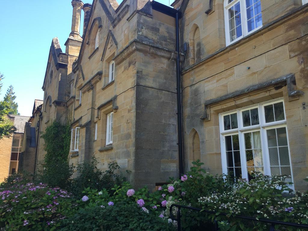Burrswood Health And Wellbeing Hotel Royal Tunbridge Wells Esterno foto
